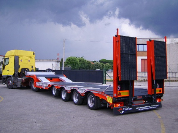 low-loader-trailer