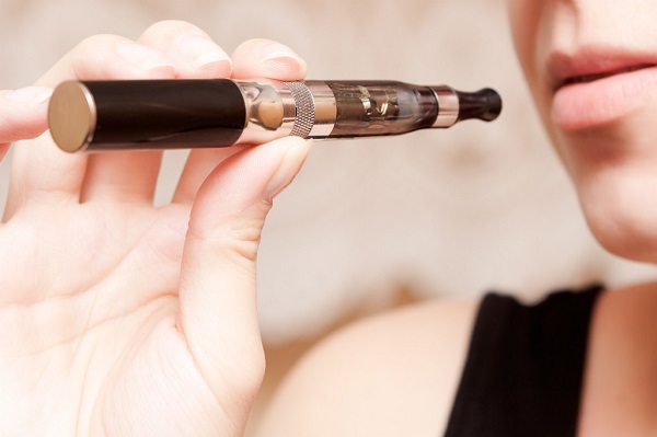 E Cig Clearomizer Girl