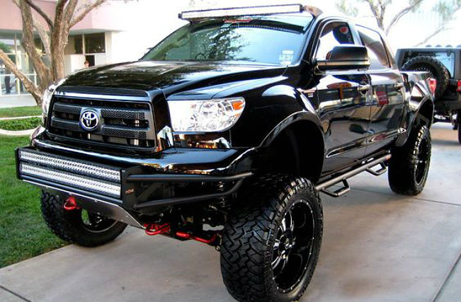 black-toyota-4x4