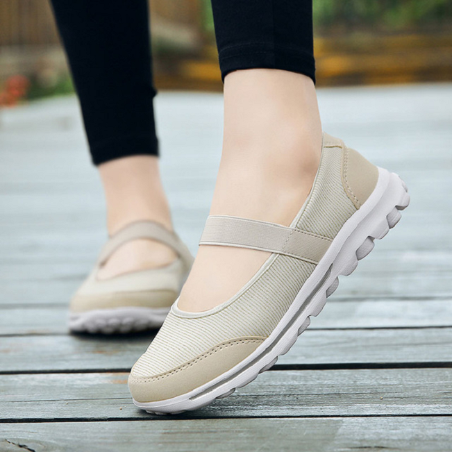 Light-Coloured-Flats