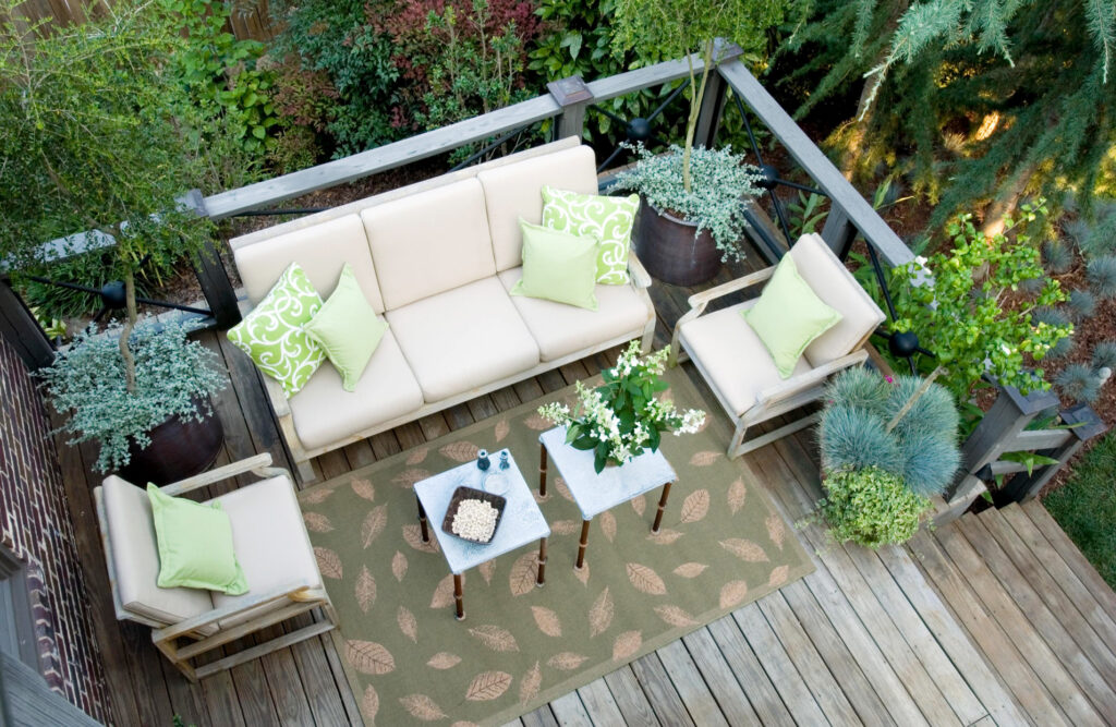outdoor sitting area furniture