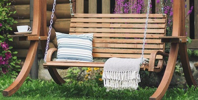 swinging chair outdoor