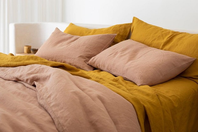 orange bed sheets