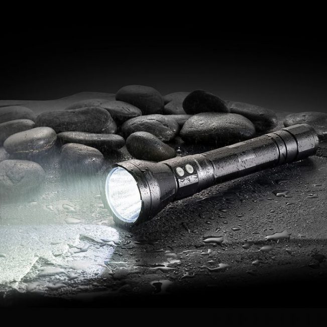 Picture of JetBeam SSR50 rechargeable led flashlight on the rain