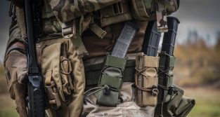 ammo pouches on a soldier