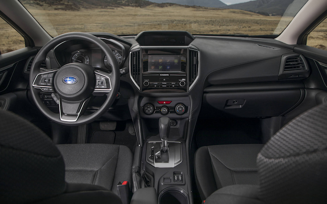 subaru-legacy-interior