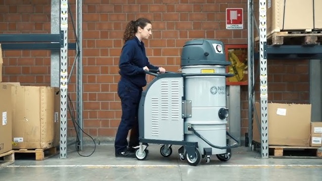h class vacuum cleaner